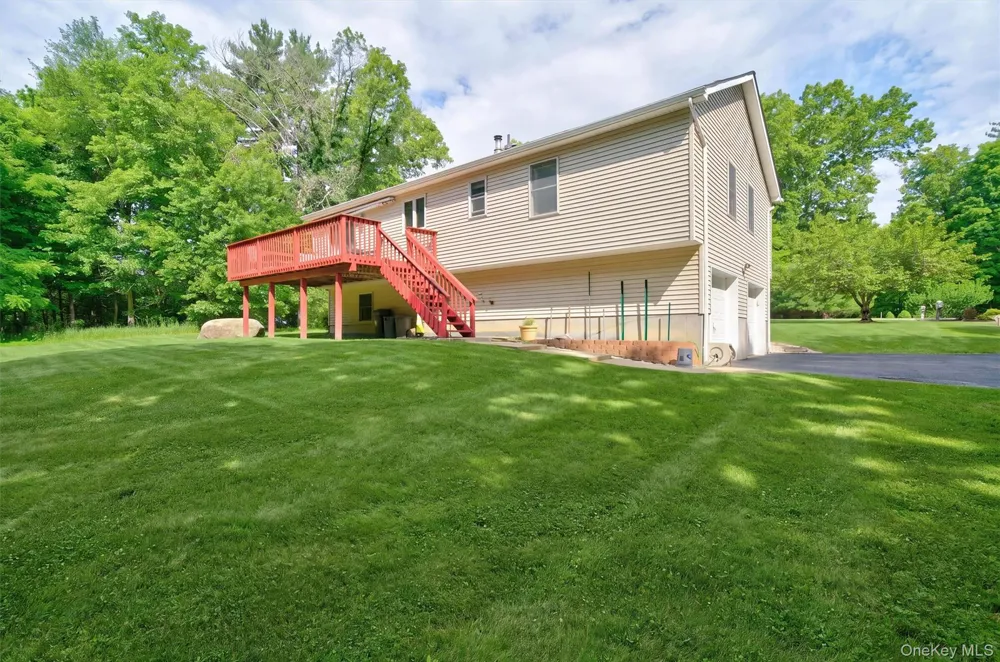 1019 Benjamin Vankeuren Drive Pine Bush, NY 12566