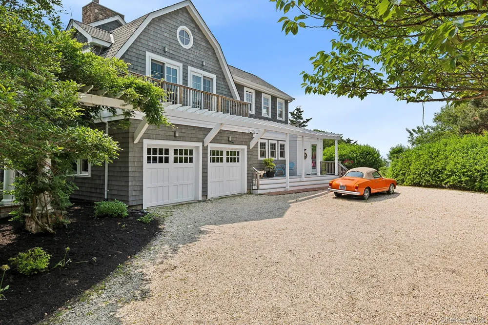 160 Sound Drive Greenport, NY 11944
