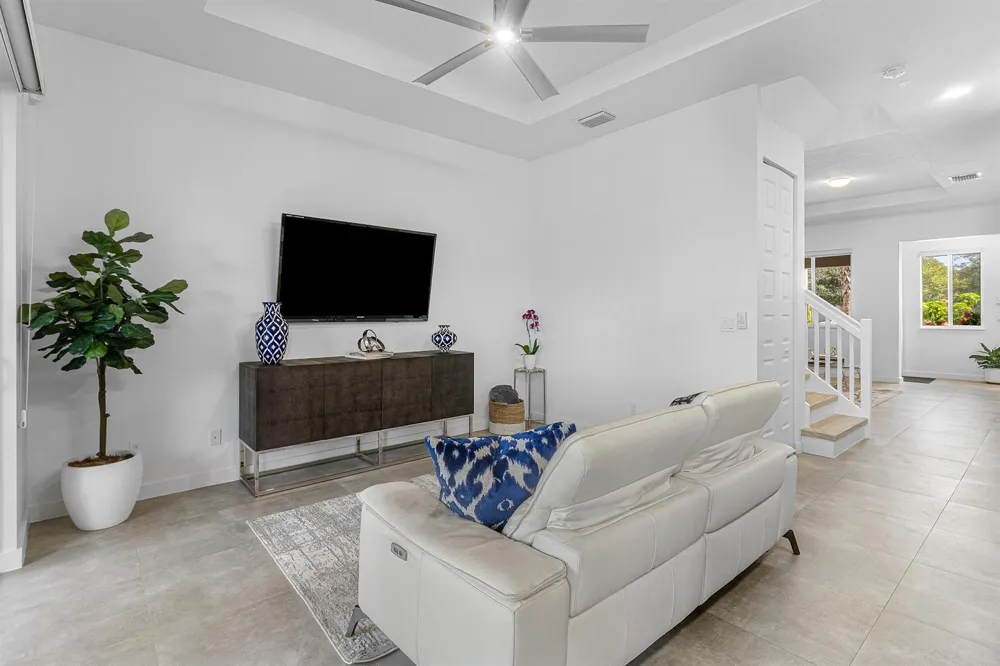 610 Pioneer Way Royal Palm Beach, FL 33411