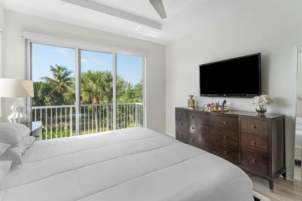 610 Pioneer Way Royal Palm Beach, FL 33411