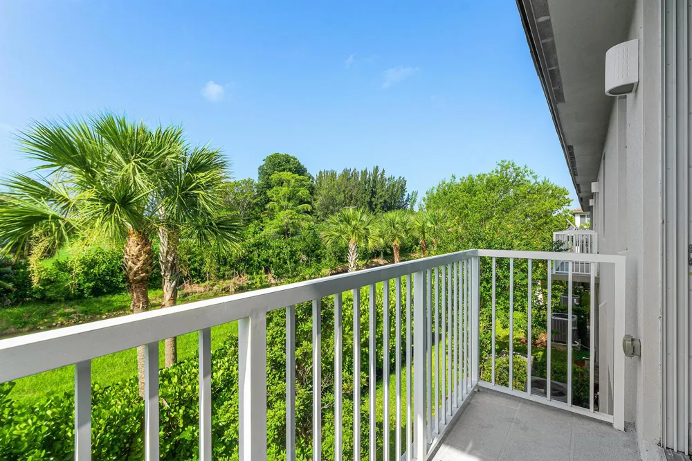 610 Pioneer Way Royal Palm Beach, FL 33411