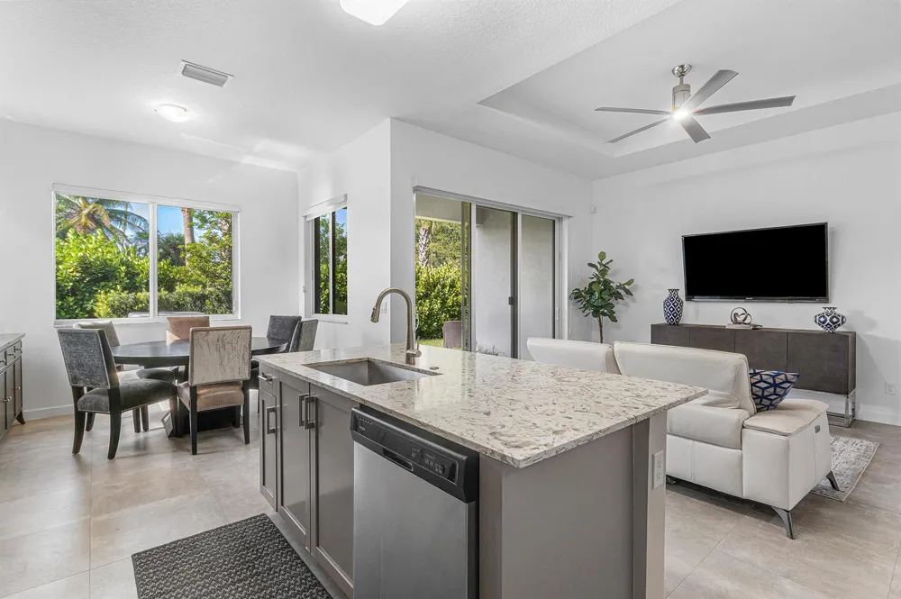 610 Pioneer Way Royal Palm Beach, FL 33411