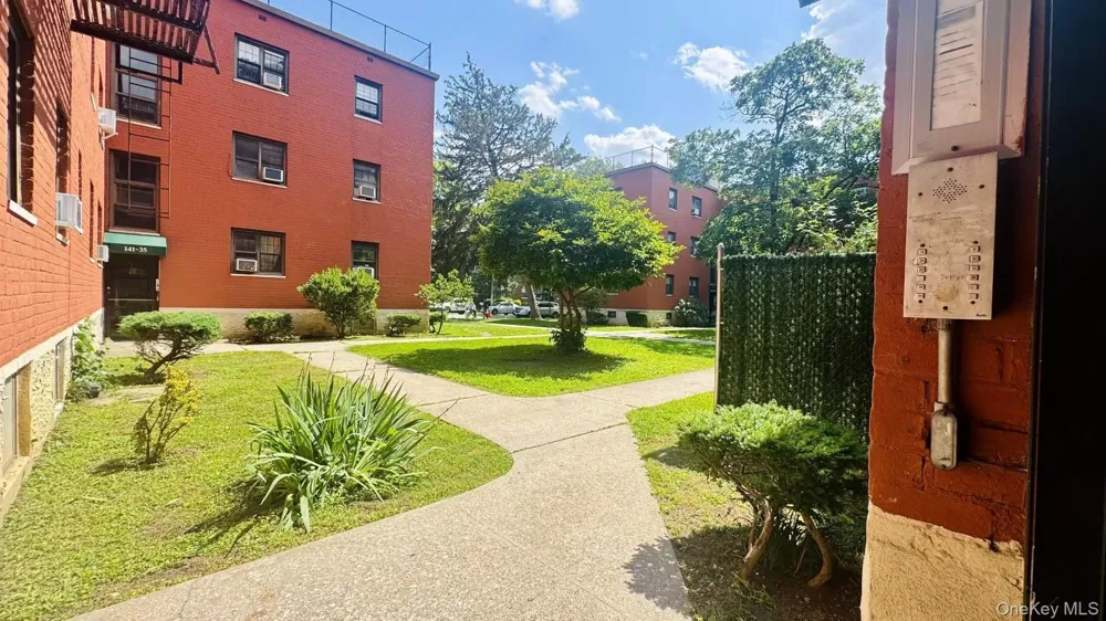 141-33 78th Ave #2B Kew Garden Hills, NY 11367