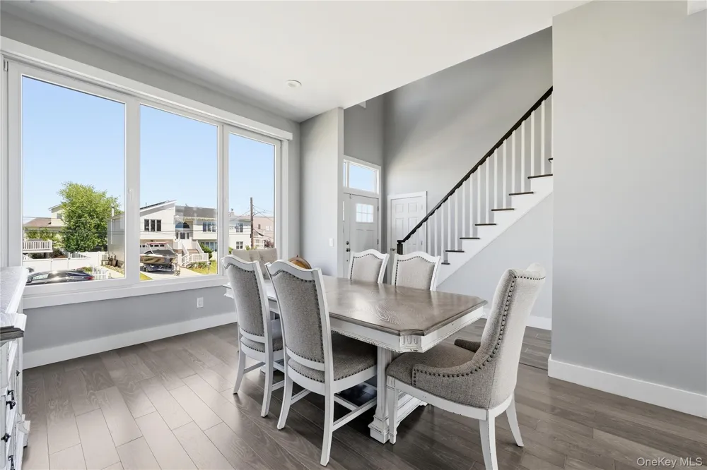 298 W Lido Promenade Lindenhurst, NY 11757