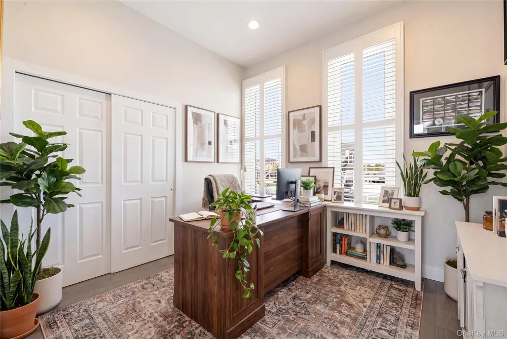298 W Lido Promenade Lindenhurst, NY 11757