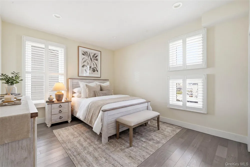 298 W Lido Promenade Lindenhurst, NY 11757
