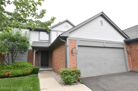 555 Winwood Court