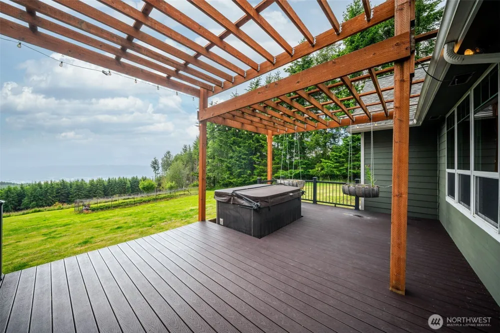 966 Lookout Road Castle Rock, WA 98611