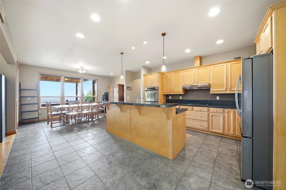 966 Lookout Road Castle Rock, WA 98611