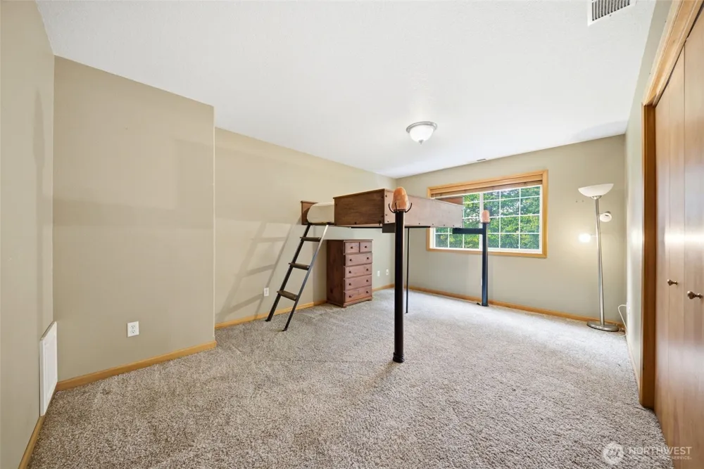 966 Lookout Road Castle Rock, WA 98611