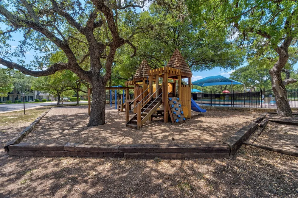 4030 Shavano Drive Austin, TX 78749