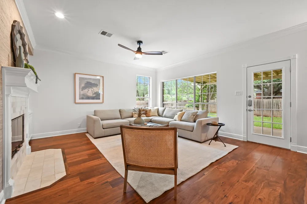 4030 Shavano Drive Austin, TX 78749