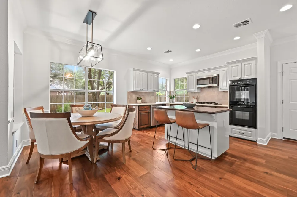 4030 Shavano Drive Austin, TX 78749