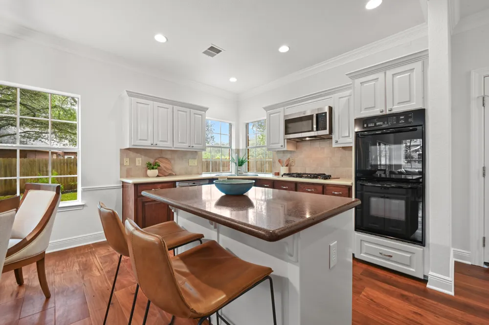 4030 Shavano Drive Austin, TX 78749
