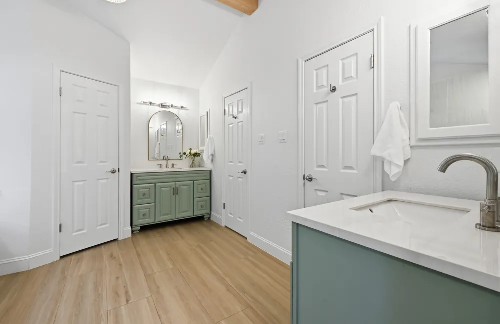 4030 Shavano Drive Austin, TX 78749