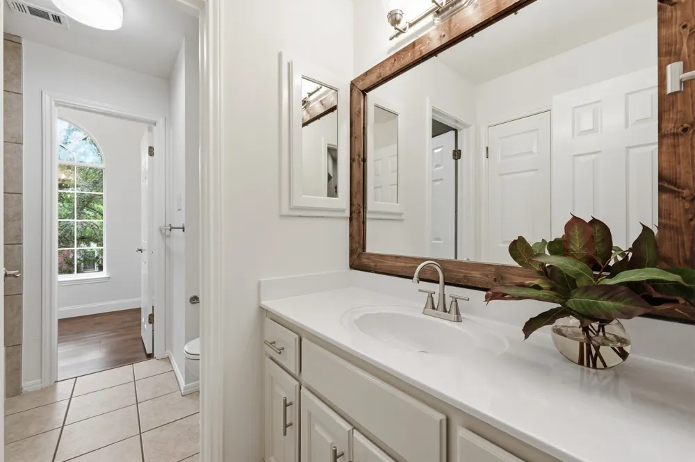 4030 Shavano Drive Austin, TX 78749