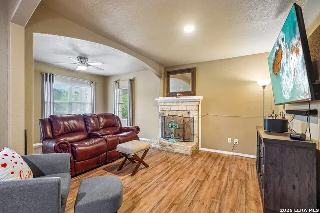 4229 & 4225 Mansion Von Ormy, TX 78073