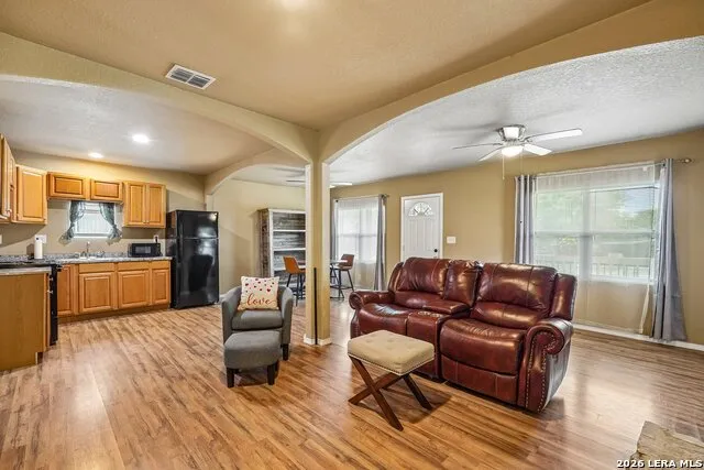 4229 & 4225 Mansion Von Ormy, TX 78073
