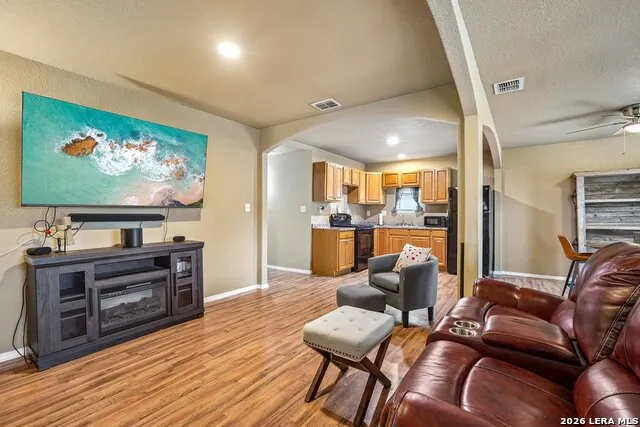 4229 & 4225 Mansion Von Ormy, TX 78073