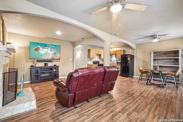 4229 & 4225 Mansion Von Ormy, TX 78073