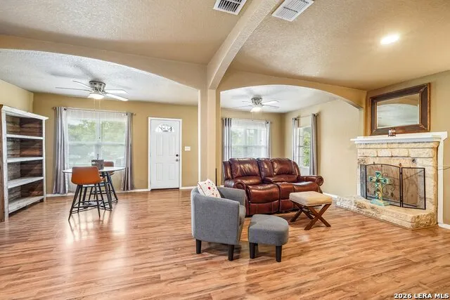 4229 & 4225 Mansion Von Ormy, TX 78073