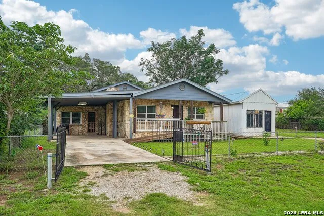 4229 & 4225 Mansion Von Ormy, TX 78073