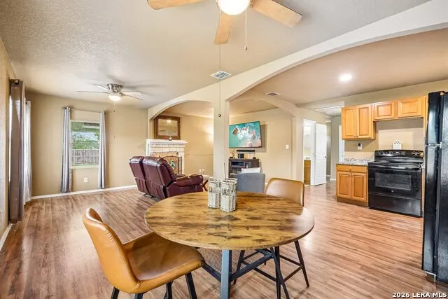 4229 & 4225 Mansion Von Ormy, TX 78073