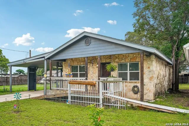 4229 & 4225 Mansion Von Ormy, TX 78073