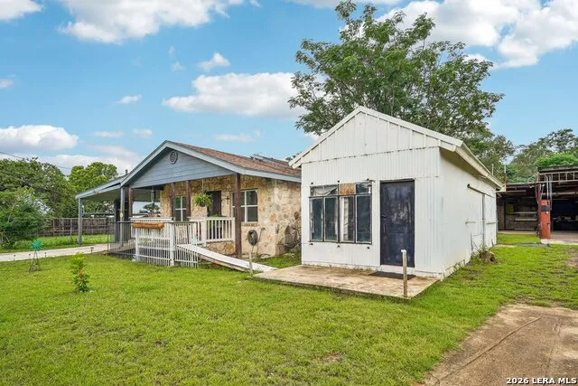4229 & 4225 Mansion Von Ormy, TX 78073