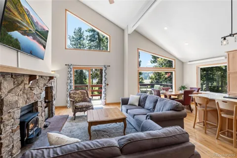 1233 Baldy Road