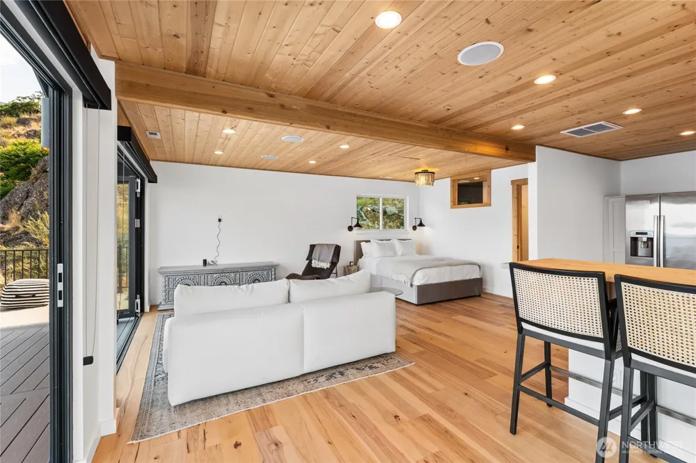 152 Waterfront Terrace Lane Manson, WA 98831