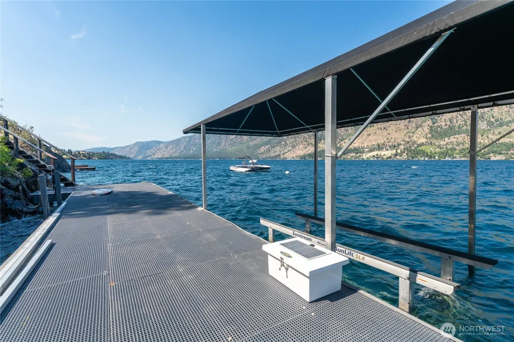 152 Waterfront Terrace Lane Manson, WA 98831