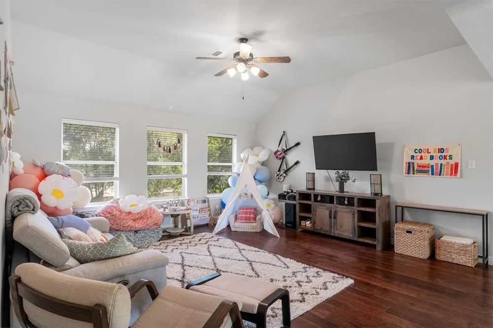 5421 Korth Drive Austin, TX 78749