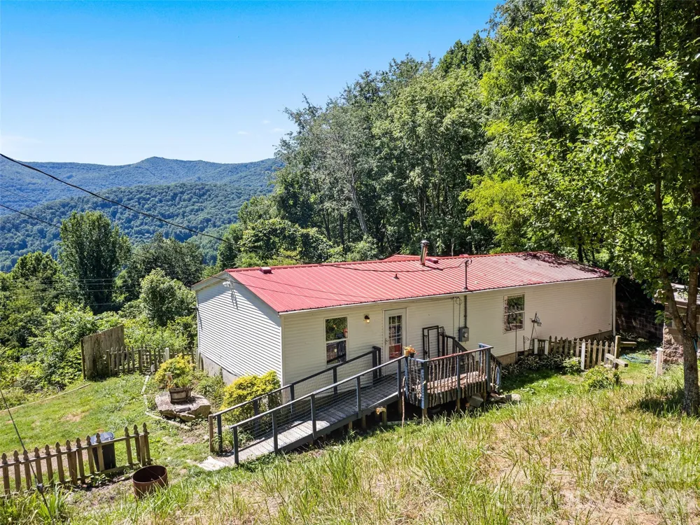 115 Slick Rock Ridge Maggie Valley, NC 28751
