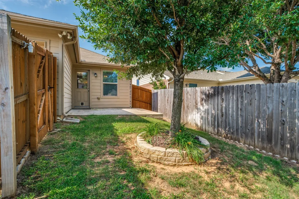 8835 Tucker Street Cross Roads, TX 76227