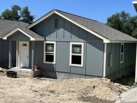 494 VALLEY VIEW ST Unit 2