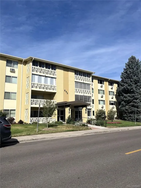 695 S Alton Way #12B