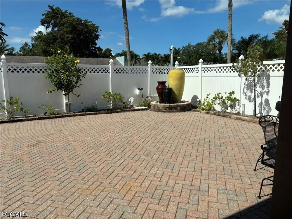 Bass Circle S Fort Myers, FL 33919