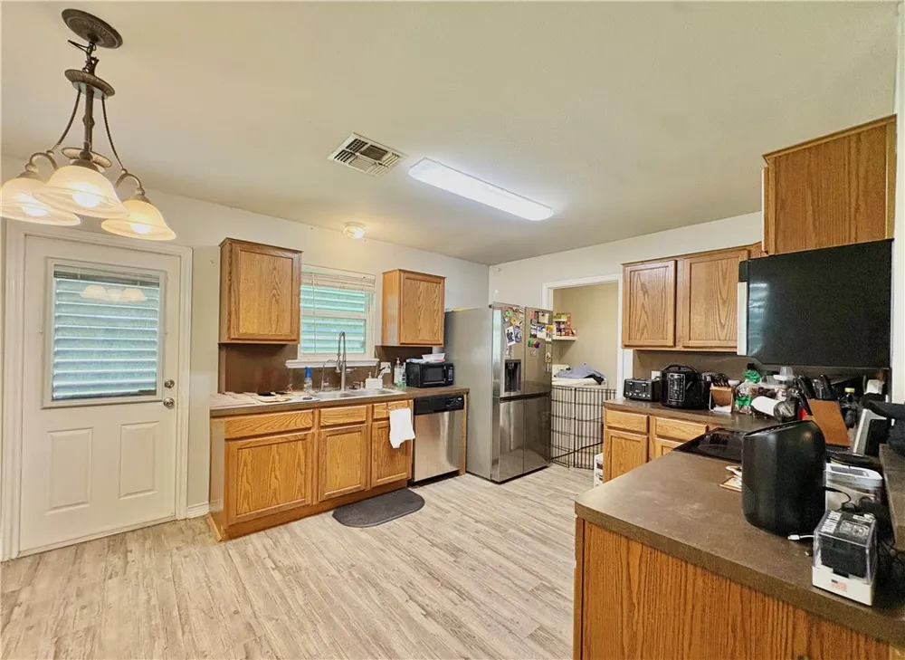 1709 Chisolm Trail Corpus Christi, TX 78410
