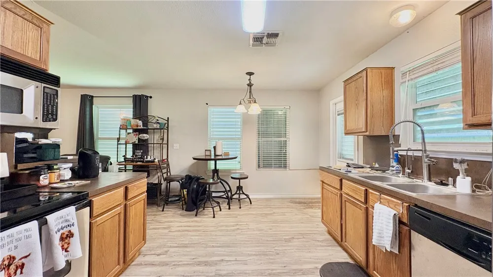 1709 Chisolm Trail Corpus Christi, TX 78410
