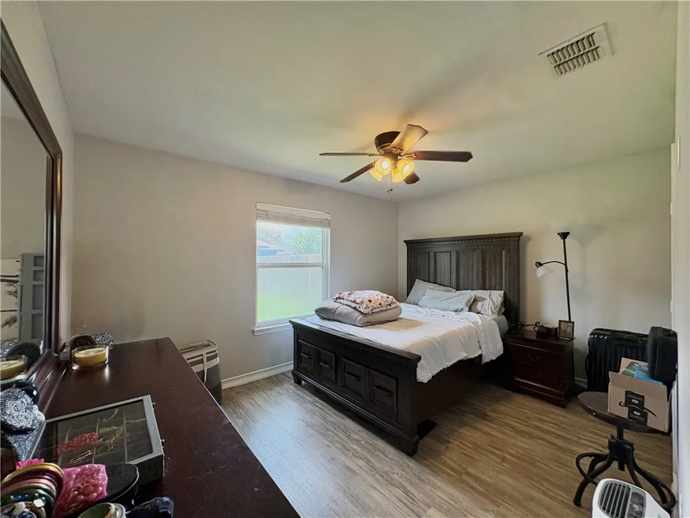 1709 Chisolm Trail Corpus Christi, TX 78410