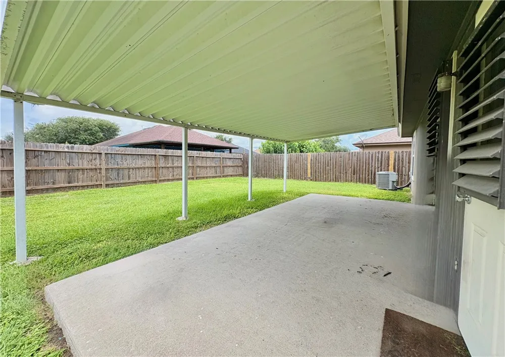 1709 Chisolm Trail Corpus Christi, TX 78410