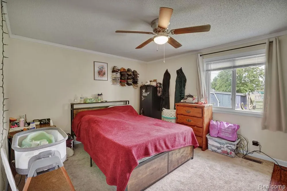 5607 Genesee Avenue Otter Lake Village, MI 48464