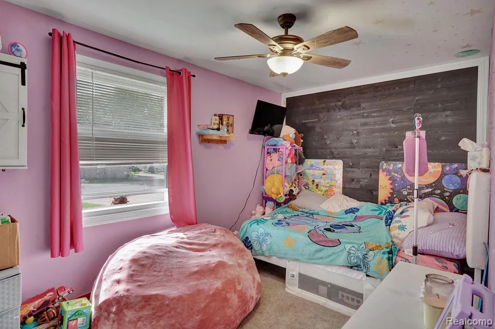 5607 Genesee Avenue Otter Lake Village, MI 48464