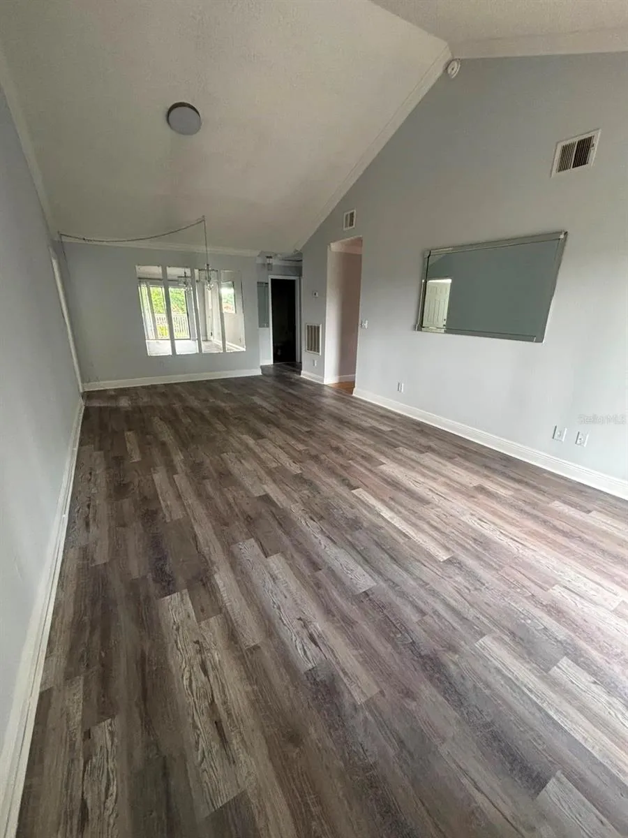 7298 ULMERTON ROAD #407 Largo, FL 33771