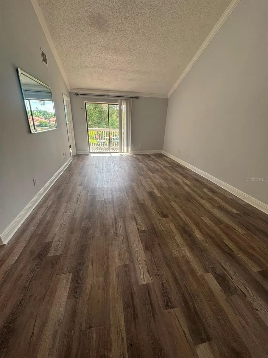 7298 ULMERTON ROAD #407 Largo, FL 33771