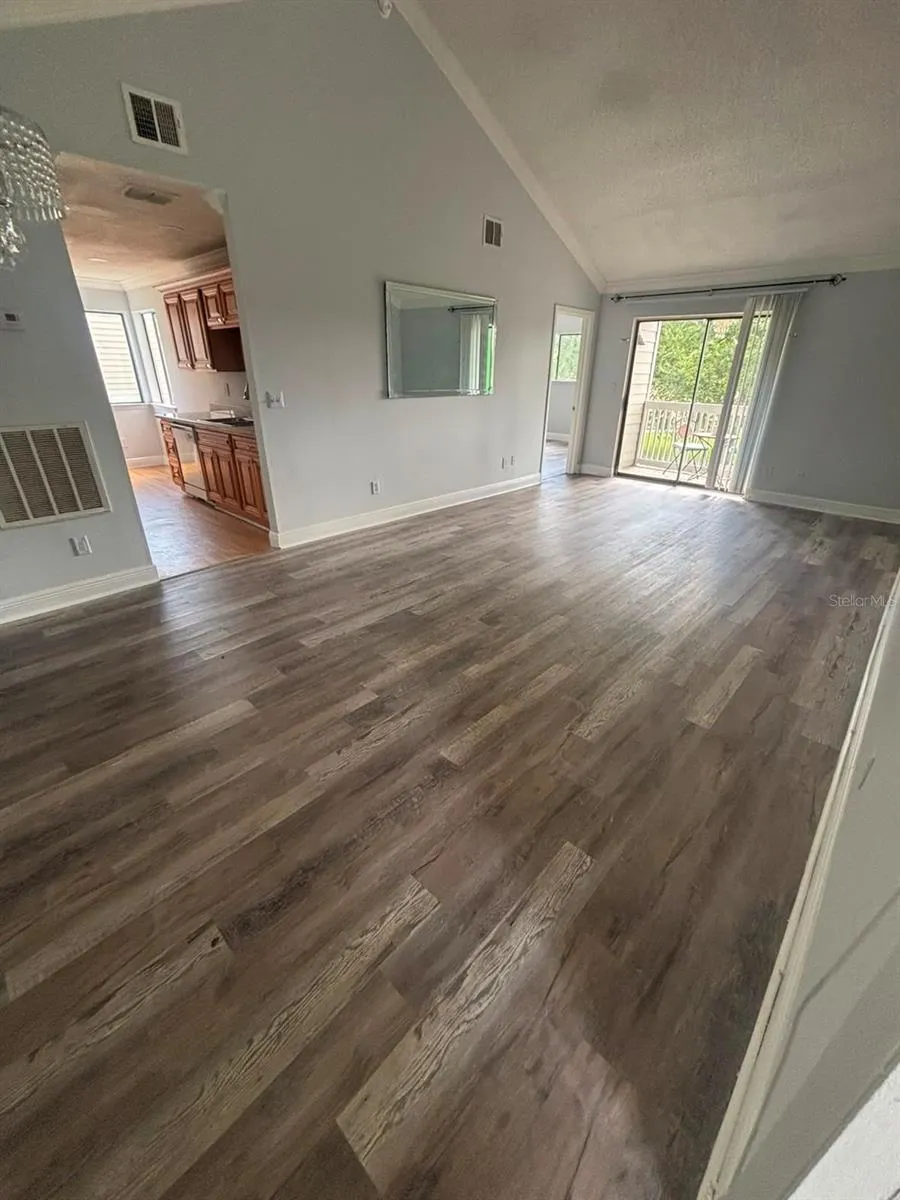 7298 ULMERTON ROAD #407 Largo, FL 33771