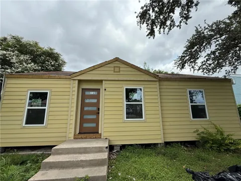 1732 Robin Drive
