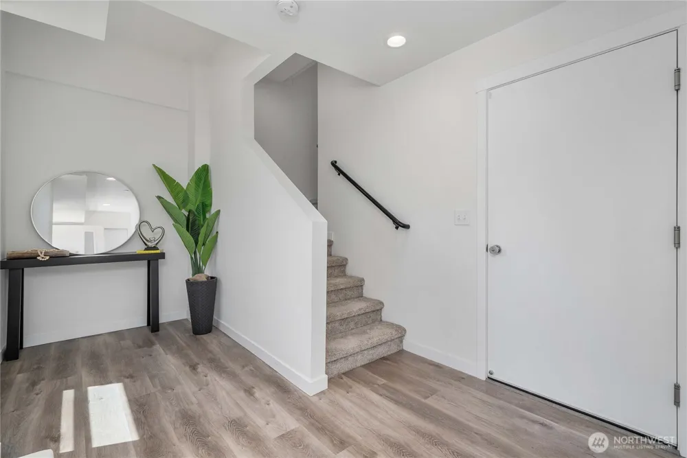 15612 8th Avenue SW #104 Burien, WA 98166
