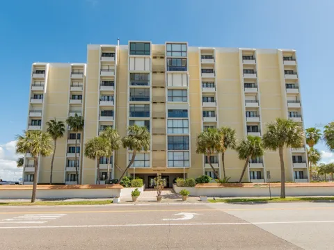 800 S GULFVIEW BOULEVARD #305